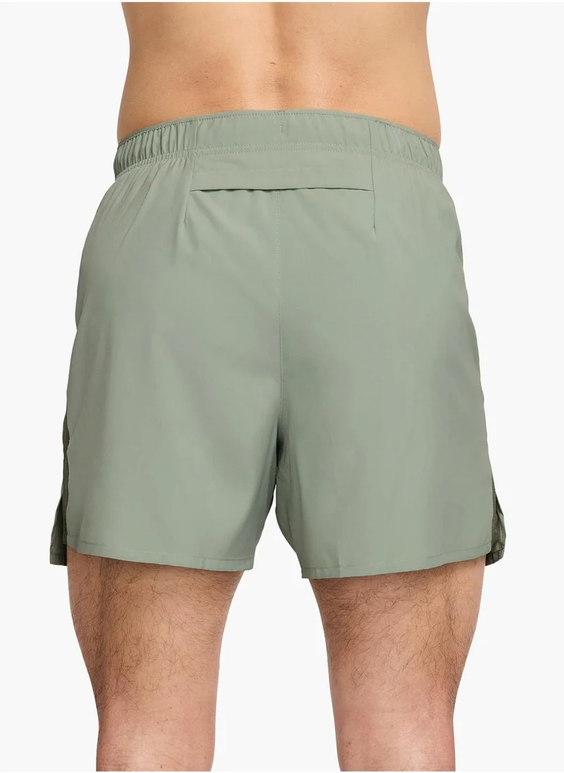 نايكي 5" Challenger Dri-Fit  Brief-Lined Shorts