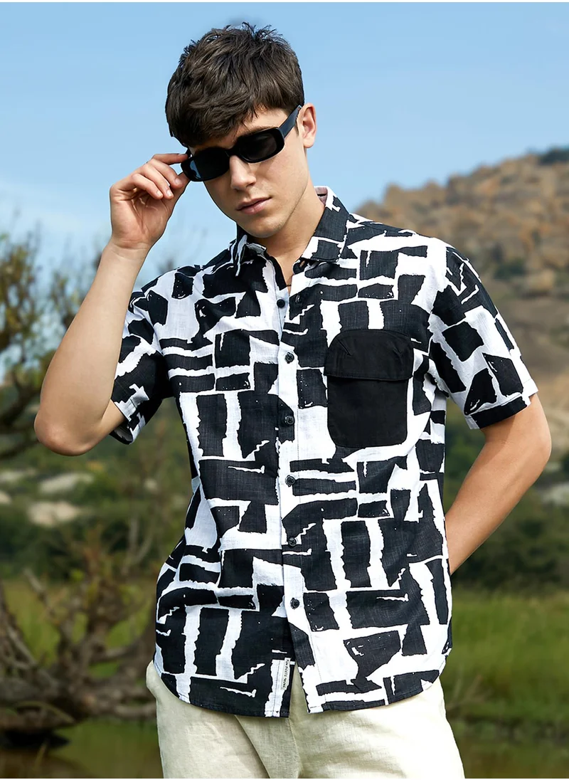 Campus Sutra Men's Obsidian Black & Cream White Imprint Oversized Shirt