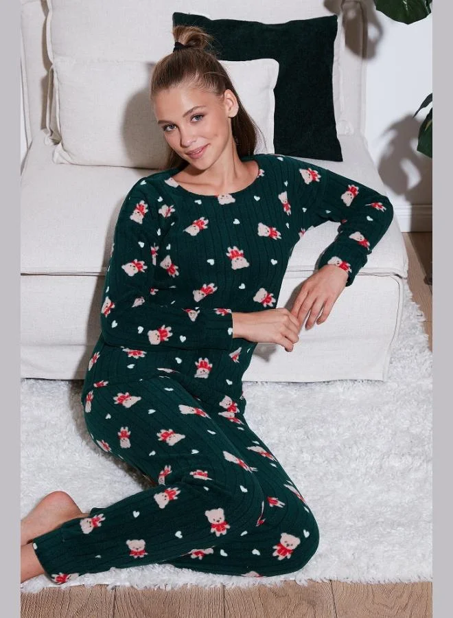 ليلا طقم بيجامة نسائي ليلا بقصة عادية وياقة دائرية