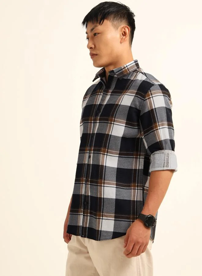 بوشيرت قميص مطبع بنمط مربعات مع ياقة رفيعة