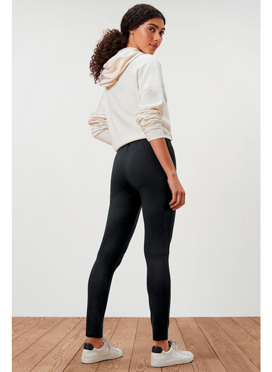 Tchibo Women Sportswear Fit Training Leggings, Black  - Image 2
