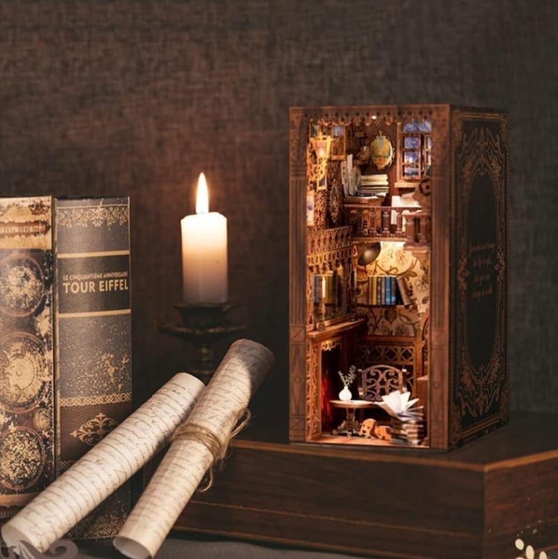 كلاراكو دعامات كتب خشبية ثلاثية الأبعاد من كلارك، مجموعة ركن الكتب التي يمكنك صنعها بنفسك، مجموعة بناء نموذج عطلة الجزيرة مع إضاءة استشعار، رف كتب إبداعي لديكور المنزل (النمط 2 ساكورا) - Image 5