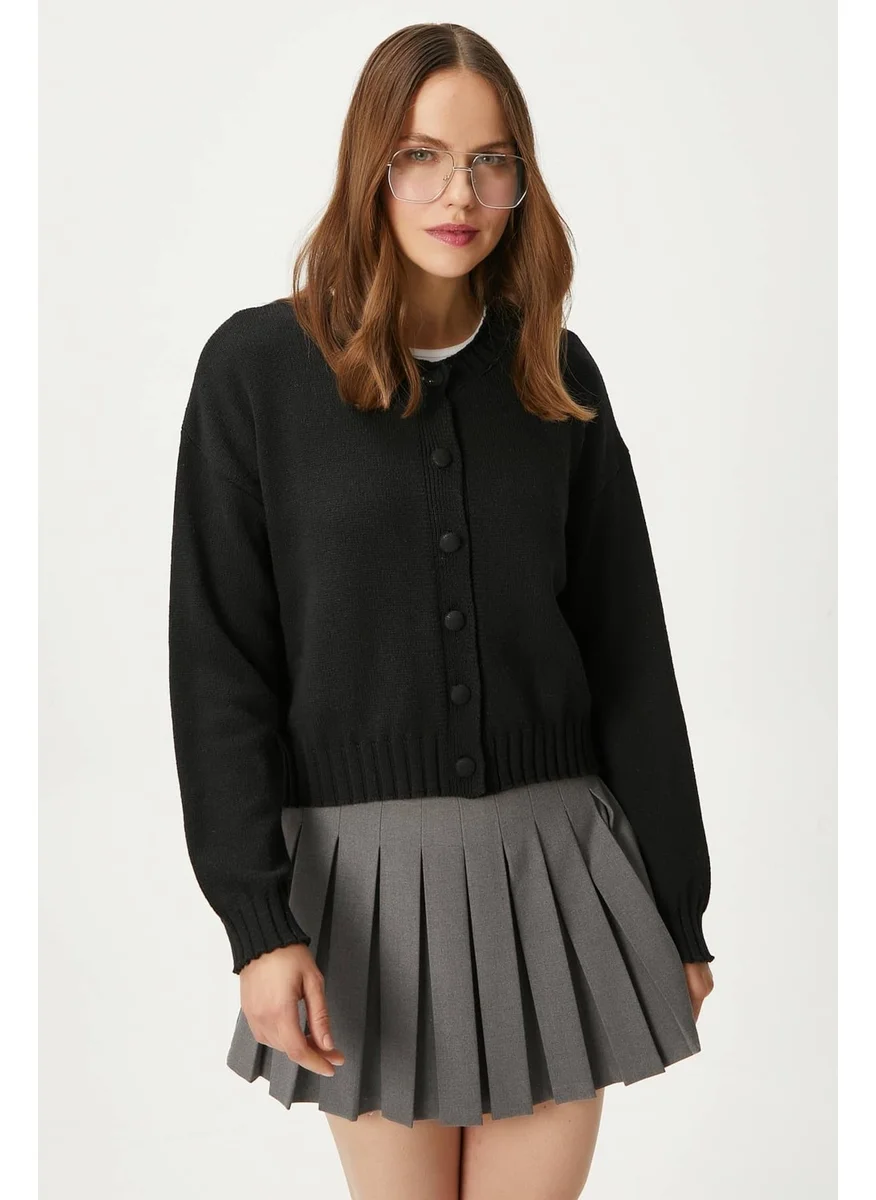 ريتنيس Women's Calm Black Basic Knitwear Cardigan