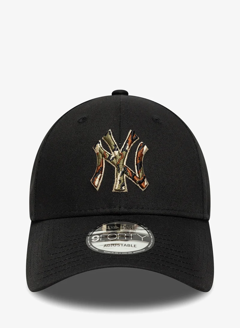 9Forty New York Yankees Outline Camo Cap