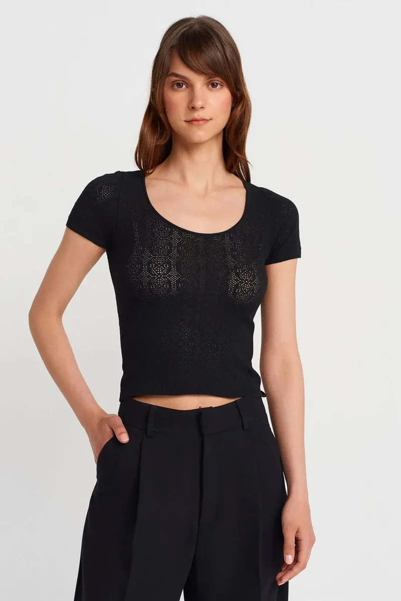 DILVIN Slim Fit Ribbed Textured Blouse