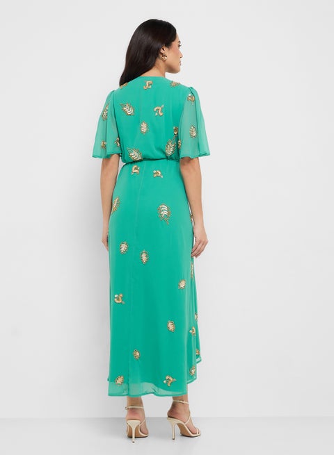 Hope & Ivy Embroidered Wrap Dress | Best Price Kuwait | Salmiya, Jabriya