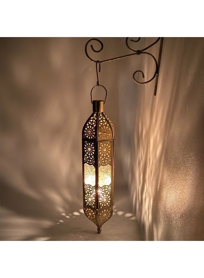 سوق ديزاينز حامل شموع جداري من Souq DESIGNS مزود بدعامة – فانوس مغربي ذهبي | حامل شموع صغيرة (تي لايت) بنمط عربي | ديكور مناسب لشهر رمضان، والعيد، وعيد ديوالي | وحدة إضاءة جدارية للاستخدام الداخلي والخارجي (35 سم) | تتضمن الدعامة والخطاف - Image 4