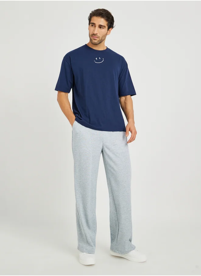 ستايلي Styli Men Grey Solid Relaxed Fit Open Hem Joggers with Side Panel Detail