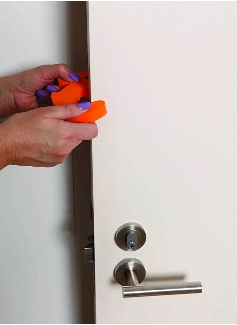 Generic - Dreambaby Sponge Door Stopper - Image 1