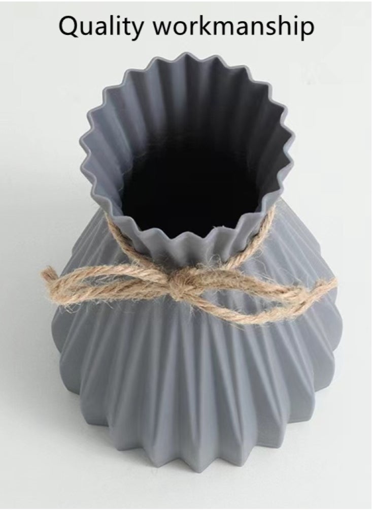 Kutis 1-Piece Ribbed Flower Vase Solid Color Decorative Vase Grey 12x14.5 Centimeter  - Image 3