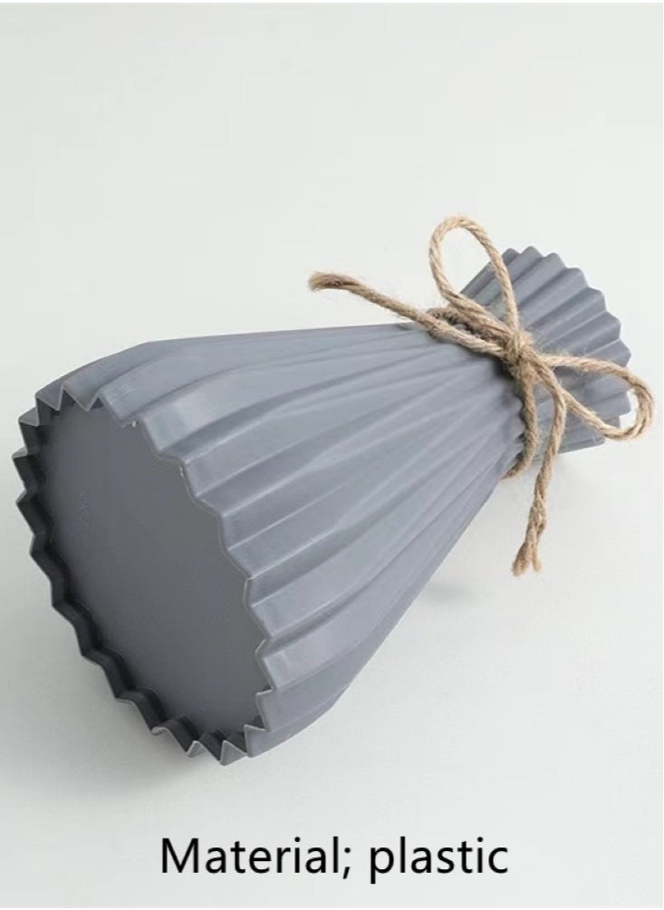 Kutis 1-Piece Ribbed Flower Vase Solid Color Decorative Vase Grey 12x14.5 Centimeter  - Image 4
