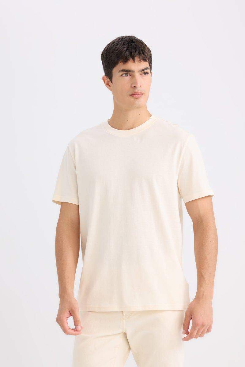 DeFacto Man New Regular Fit Crew Neck T-Shirt - Image 2