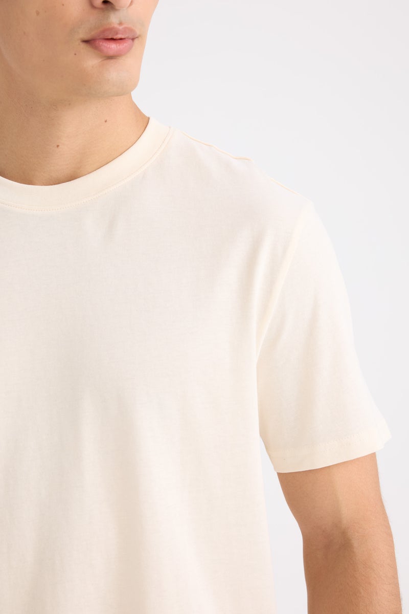 DeFacto Man New Regular Fit Crew Neck T-Shirt - Image 4