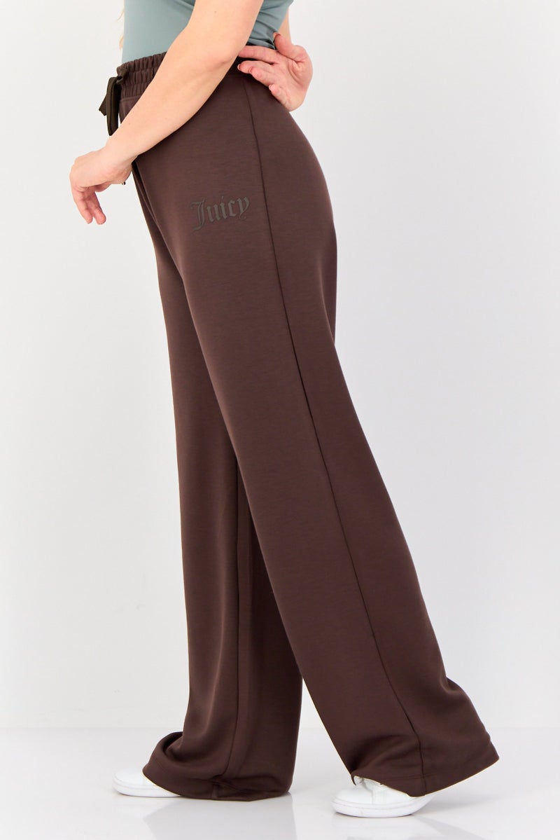 Juicy Couture سروال نسائي بقصة عادية بشعار العلامة التجارية، شوكولاتة - Image 3