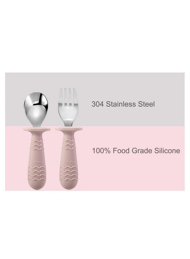PandaEar مجموعة باندا إير 4 أدوات طعام للأطفال من السيليكون والفولاذ المقاوم للصدأ، ملعقة وشوكة للأطفال، خالية من BPA مع تصميم مضاد للاختناق (وردي ورمادي) - Image 4