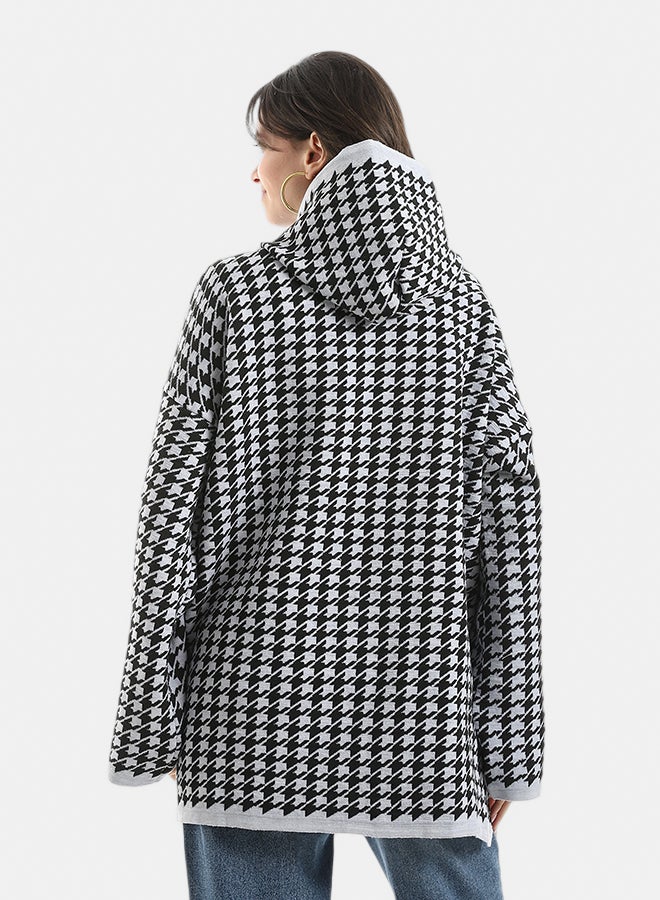 Andora Long Sleeves Self Patterened Knitted Pullove_Black & White - Image 3