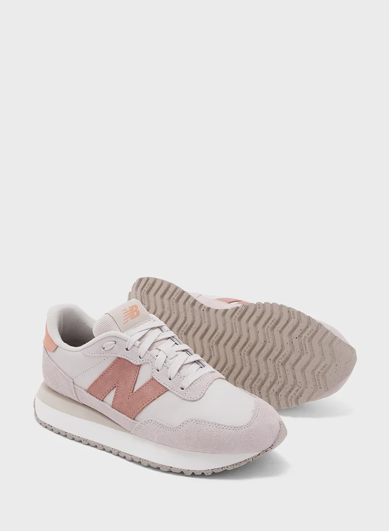 New Balance 237 Sneakers