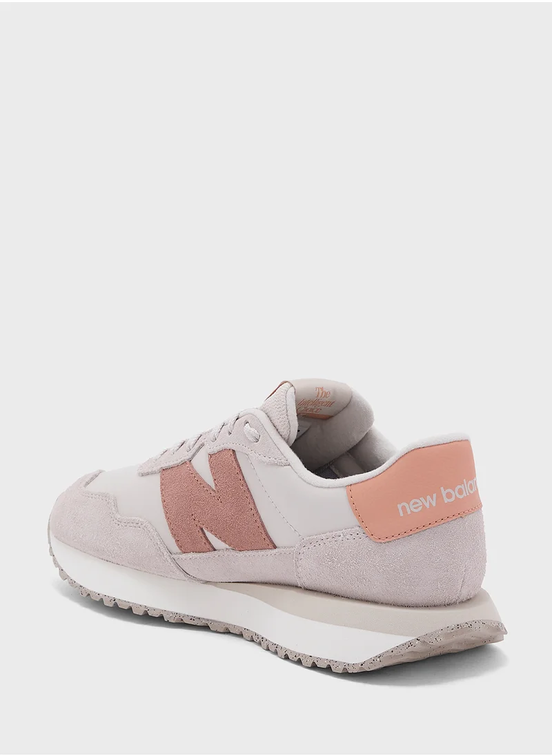 New Balance 237 Sneakers