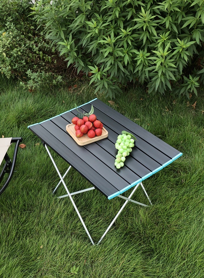 لوازم طاولة تخييم قابلة للطي كبيرة - 68×46×40 سم، وزن 1.6 كجم - طاولة خارجية محمولة وخفيفة الوزن مع سطح طي قابل للطي وحقيبة حمل، مثالية للرحلات، الشاطئ، الشواء، التنزه وصيد السمك - Image 1
