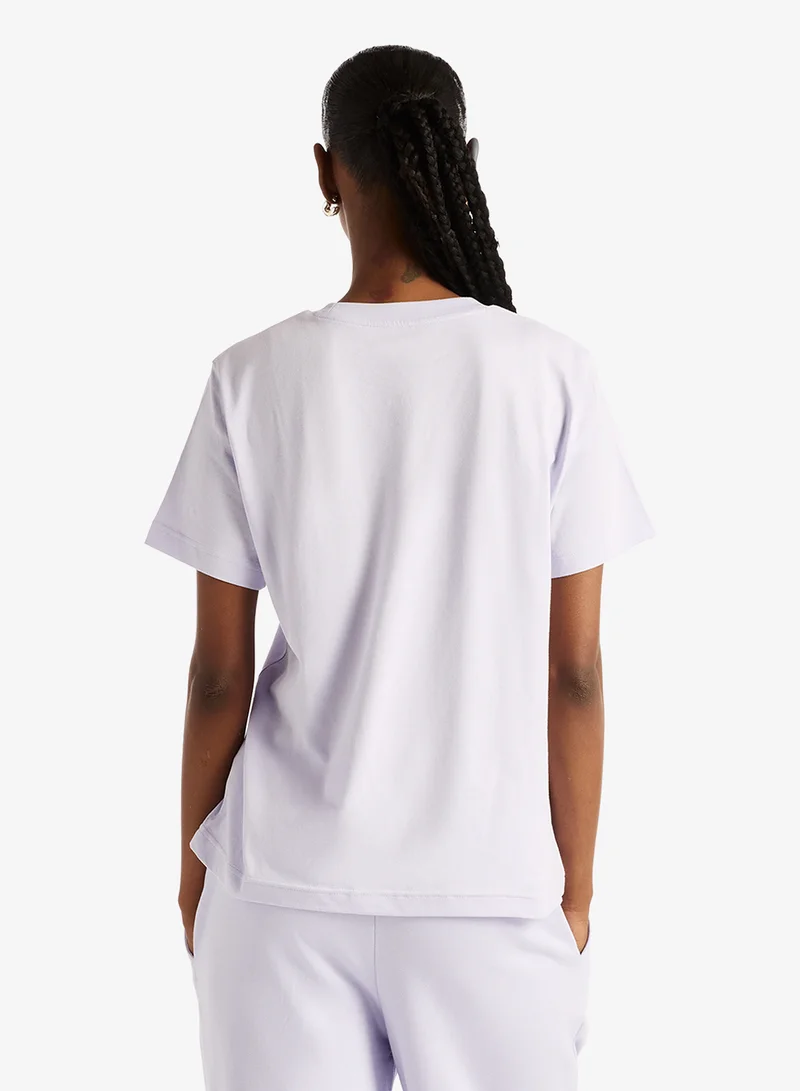 New Balance SMOKED VIOLET (SMV) Essential Jersey Logo T-Shirt for Women | Best Price UAE