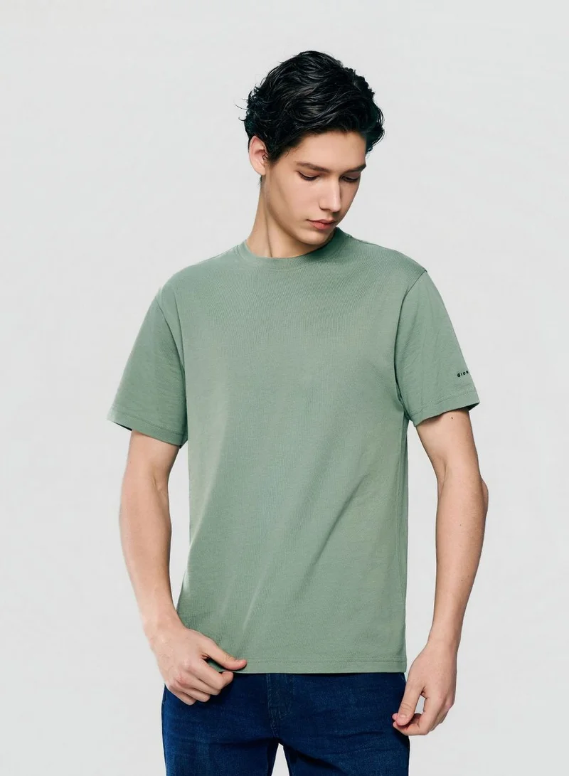 GIORDANO Men’s Slim Fit Cotton Crew Neck Tee