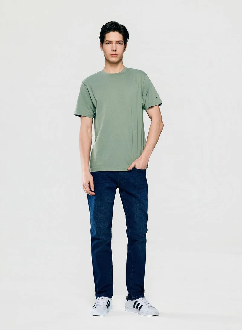 GIORDANO Men’s Slim Fit Cotton Crew Neck Tee