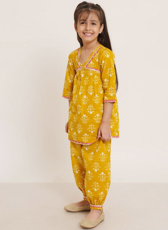 COTLAND FASHION Girls Floral Printed V-Neck Pure Cotton A-Line Kurti with Salwar - Image 4
