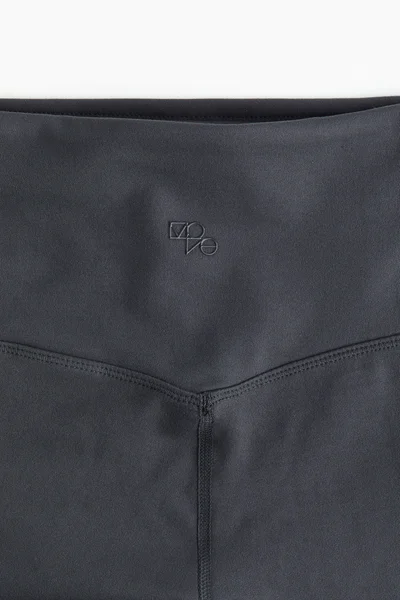 H&M Drymove Biker Shorts