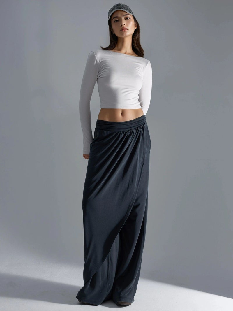BUSEM Slim Fit Cropped Blouse with Back Cut-Out - Image 5