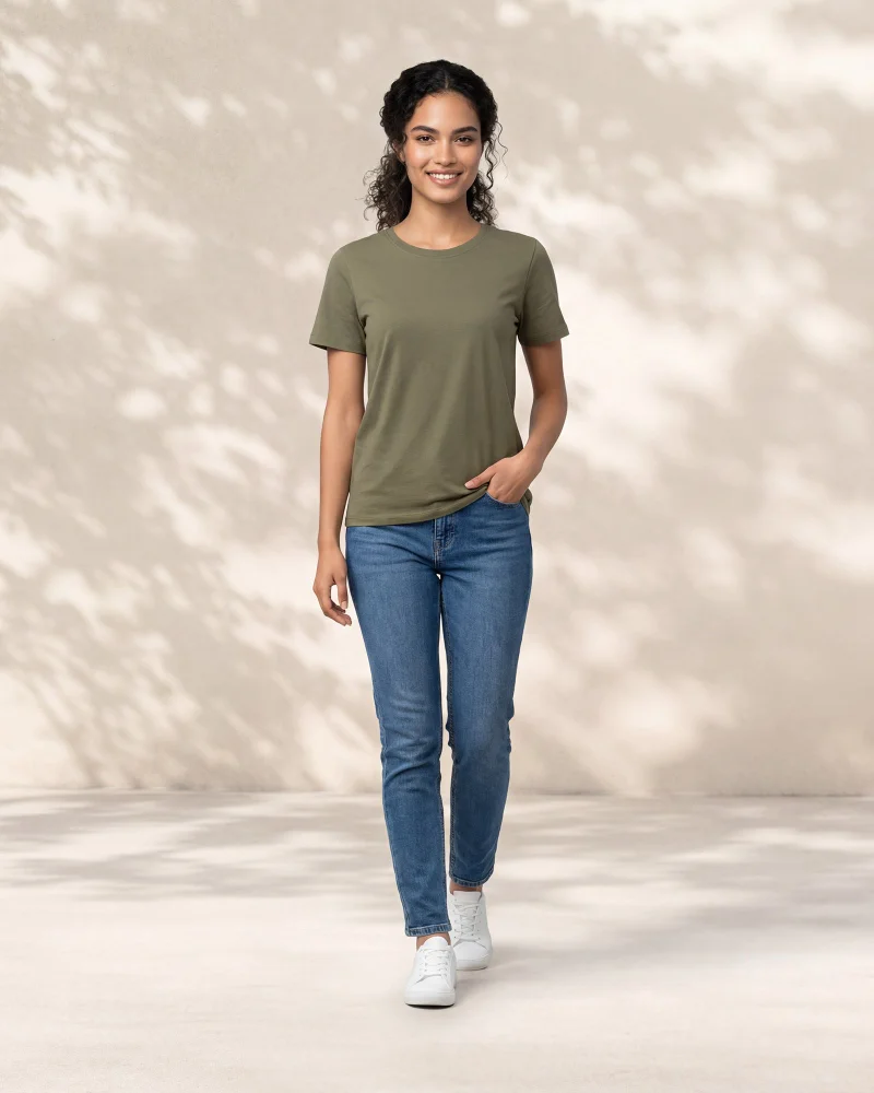 ردتاغ Women Green Short Sleeve Crew Neck T-Shirt