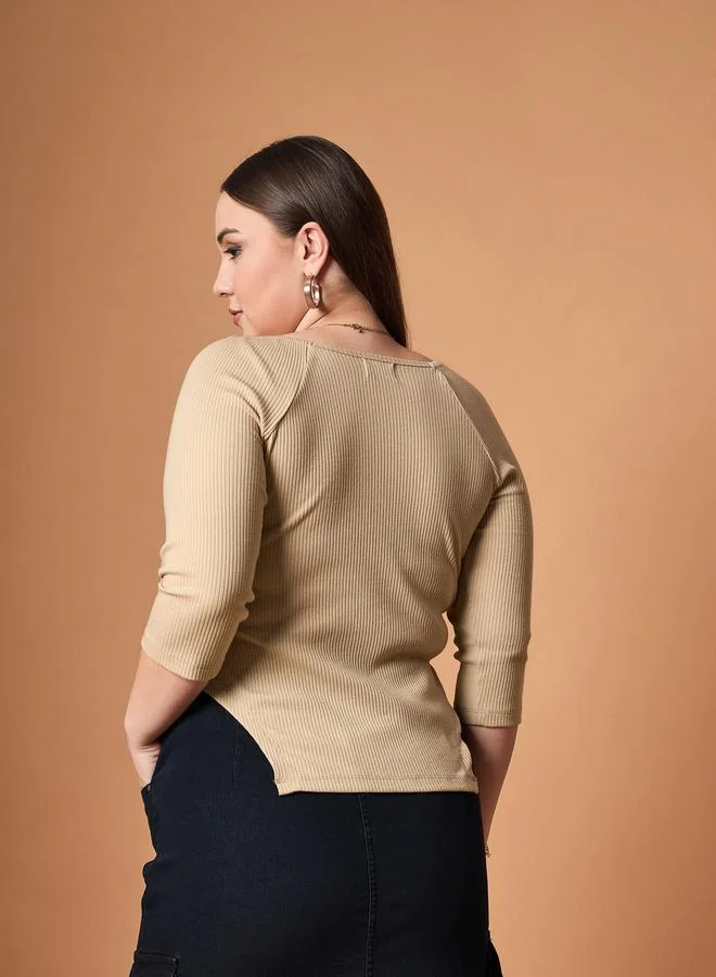 SASSAFRAS Plus Size Textured Rib Knit Sweetheart Neck Top by Styli