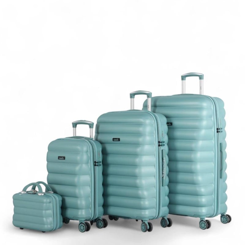 Aviator Stylish and durable 4-piece luggage set made of shatter-resistant polypropylene - Image 1