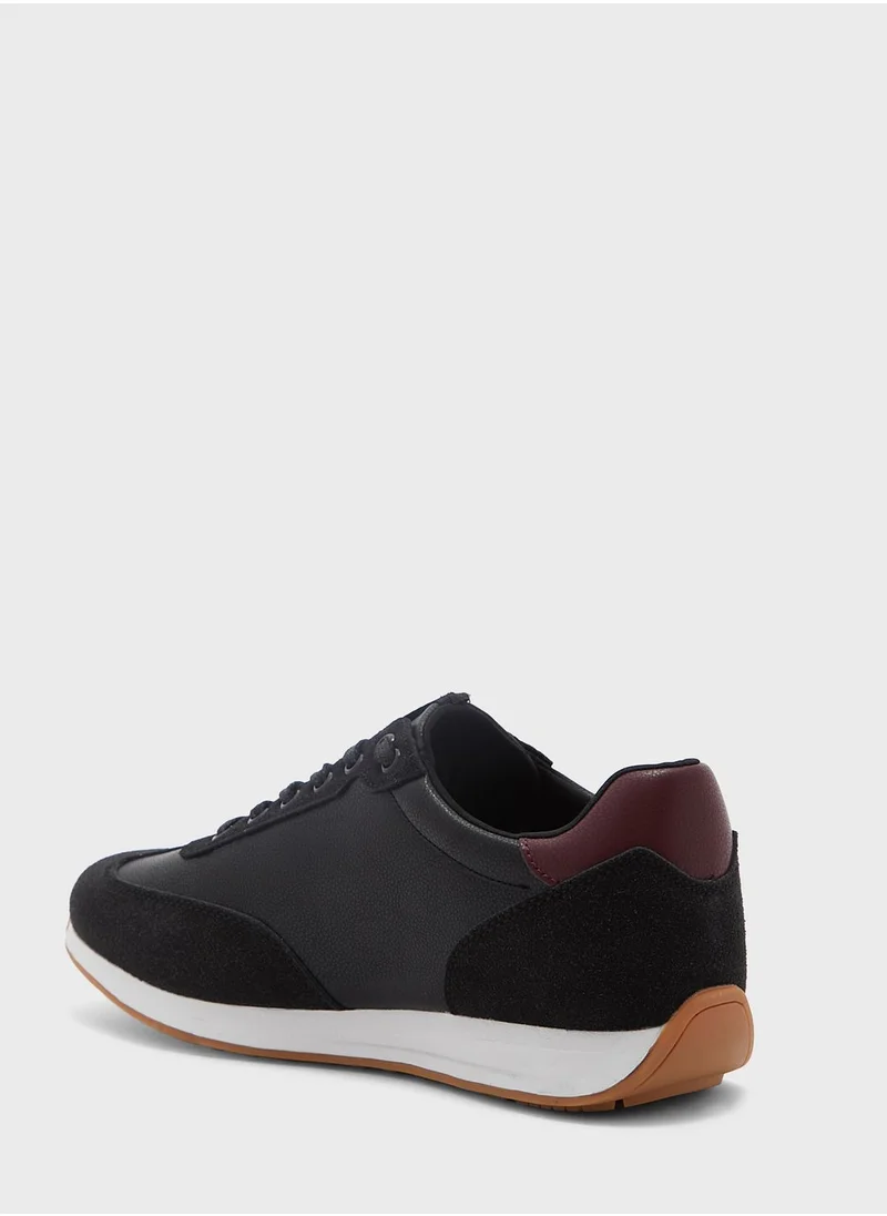 Robert Wood Smart Casual Sneakers