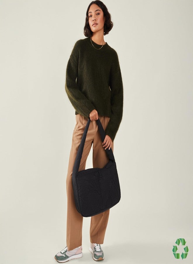 أكسيسورايز حقيبة يد نسائية كبيرة الحجم من النايلون الأسود المبطن بنقوش زهور من أكسسورايز لندن | حقيبة يد نسائية أنيقة | حقائب يد نسائية أنيقة - Image 3