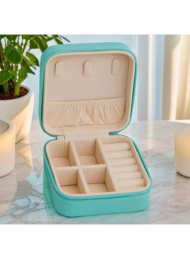 صندوق منظم مجوهرات صغير الحجم - حافظة جلدية من البولي يوريثين سهلة الحمل للخواتم والأقراط - Image 2