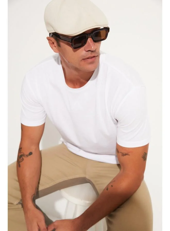 JUNE June Men Oversize Cardigan Neck Detailed Tshirt White