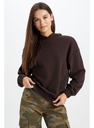 Woman Hooded Knitted Sweat Shirt