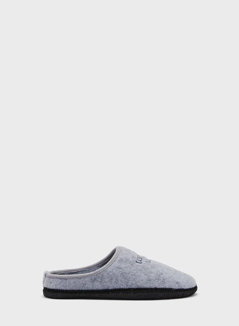 TOMMY HILFIGER Youth Logo Bedroom Slippers