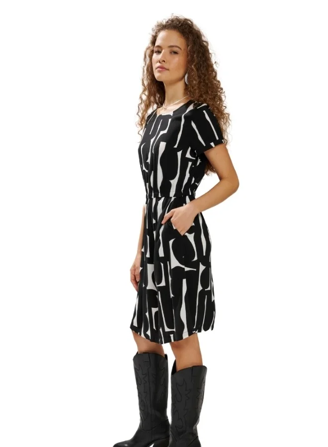 HaILYS Monochrome Abstract Elastic Waist Dress