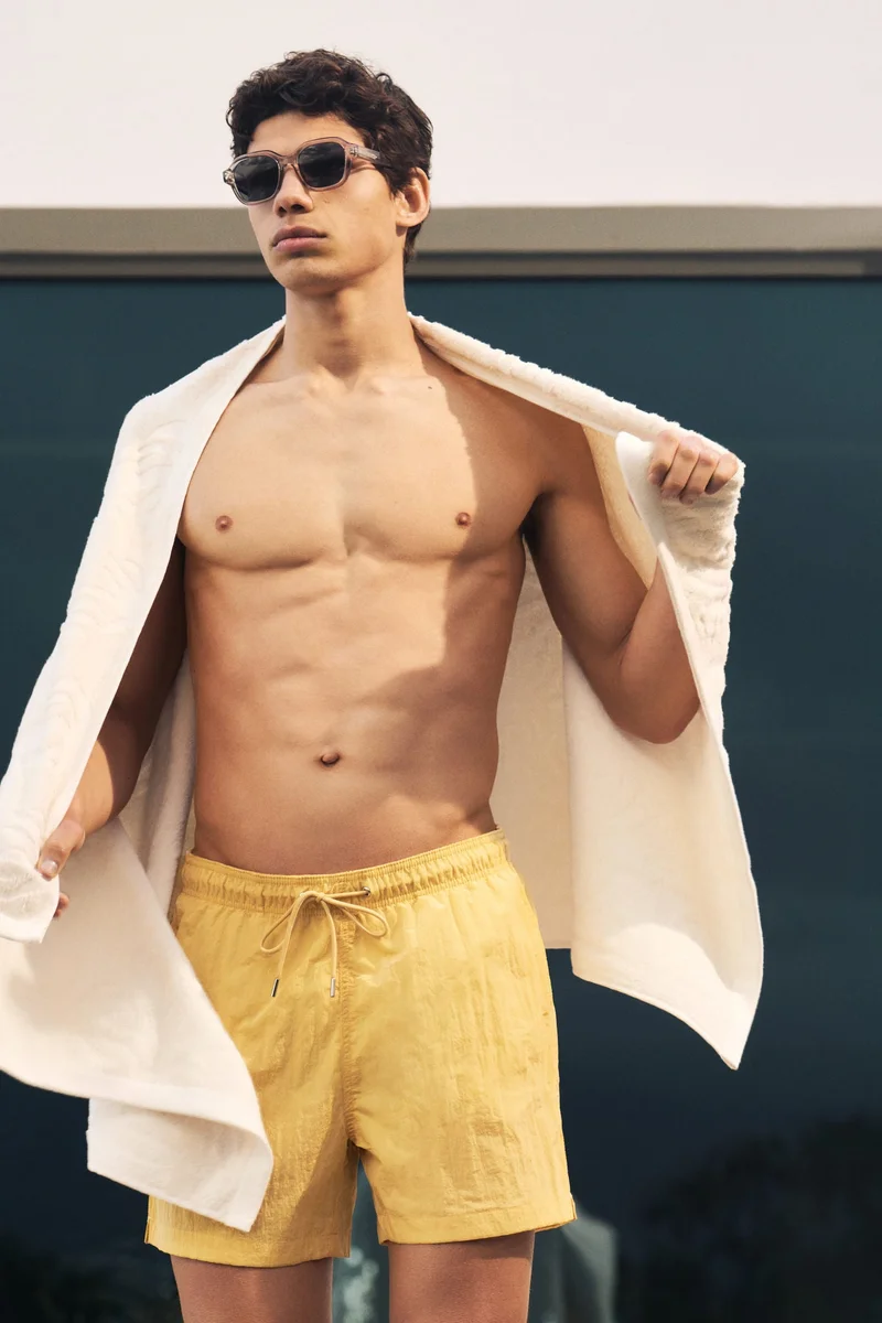 H&M Crinkled swim shorts