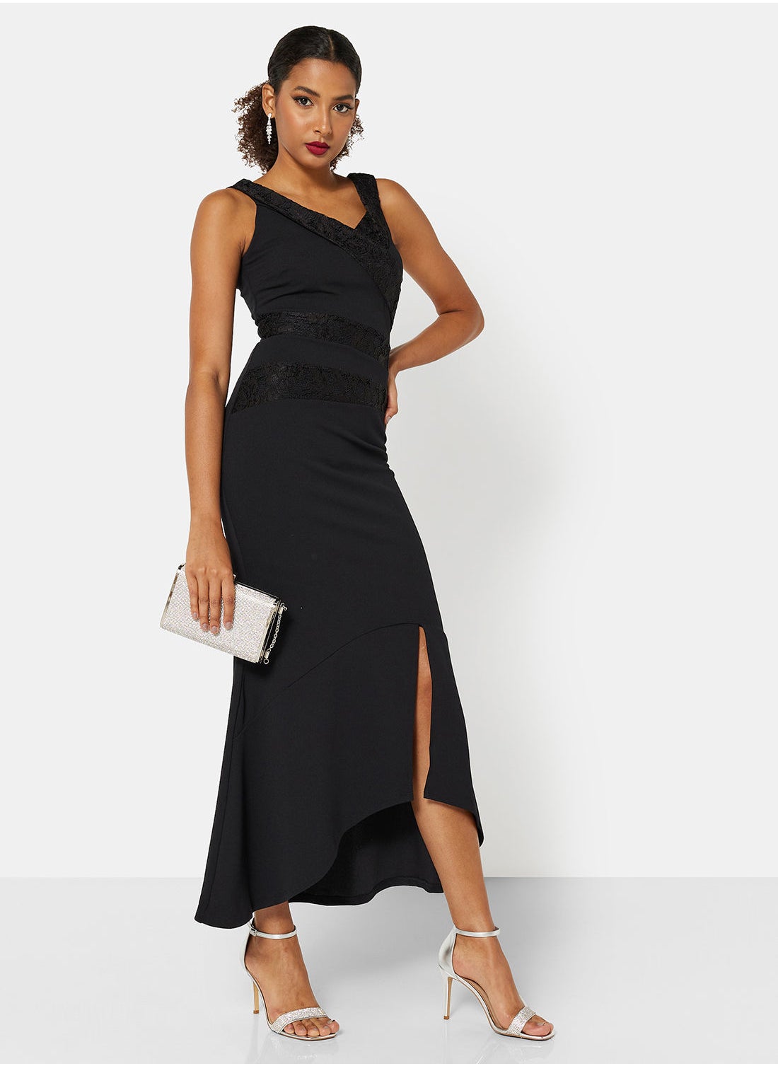 Lilith Lace Maxi Dress - https://f.nooncdn.com/p/pzsku/Z9C29ECFD55F0CF9F1E5AZ/45/_/1668168162/1f853271-a16b-4522-8ea6-40d0f439b8d9.jpg?format=jpg&width=original