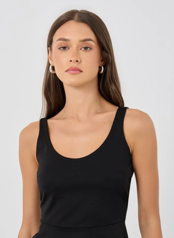Styli Styli Solid Sleeveless Peplum Top