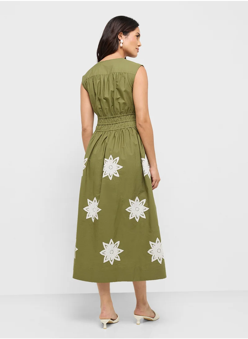 ياس Yastreema Sleeveless Maxi Dress