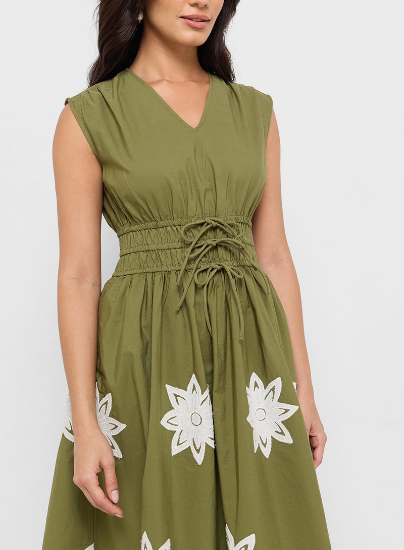 ياس فستان ماكسي بلا أكمام - Image 3