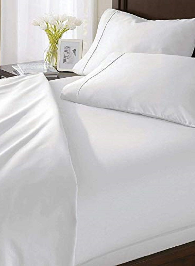 Asraar Cozy Bedroom Starter 4-Piece Set – Includes 1 Stripe Pillow 75 x 50cm, 1 Duvet 160 x 320cm, 1 Bed Sheet 120 x 200cm, and 1 Duvet Cover 160 x 320cm – Perfect for Comfortable Sleep and Modern Home Decor – Standard Size Bedding Essentials  - Image 3