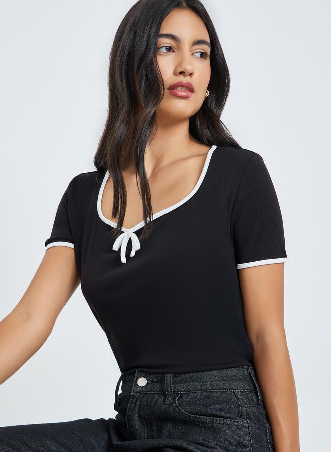 Styli Black Ribbed Knit Top With White Trim - Image 1