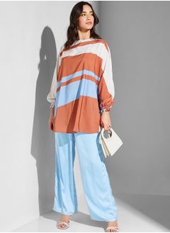 Namshi x Modanisa Color Block Balloon Sleeve Top  - Image 4