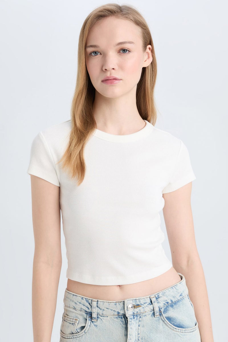 DeFacto Woman Slim Fit Camisole Short Sleeve T-Shirt - Image 1