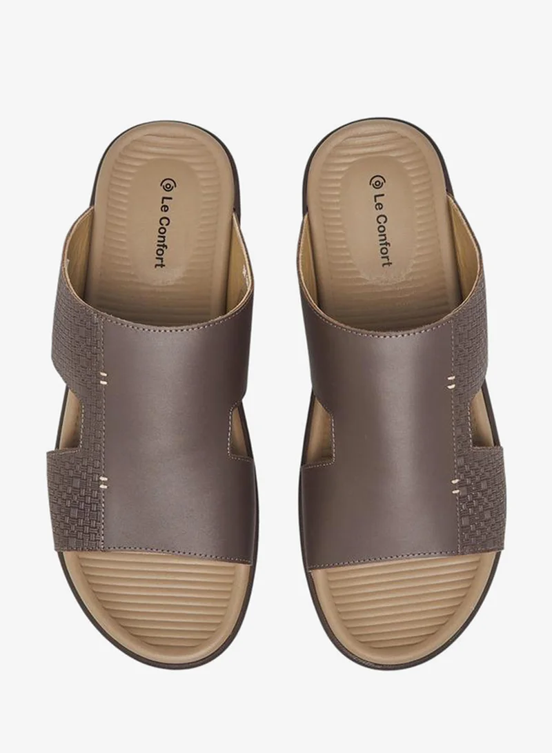 لو كونفورت صنادل عربية جلدية رجالية