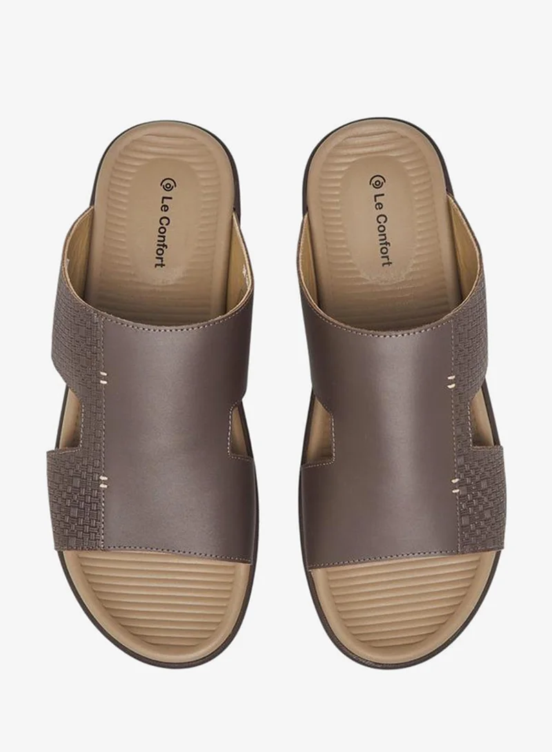 لو كونفورت صنادل عربية جلدية رجالية